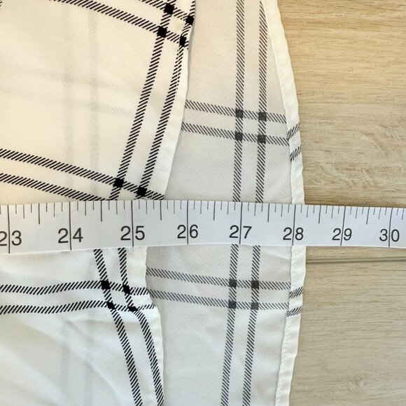 π€ Fortune + Ivy White & Black Windowpane Plaid Blouse β Size M π€ - Picture 12 of 12